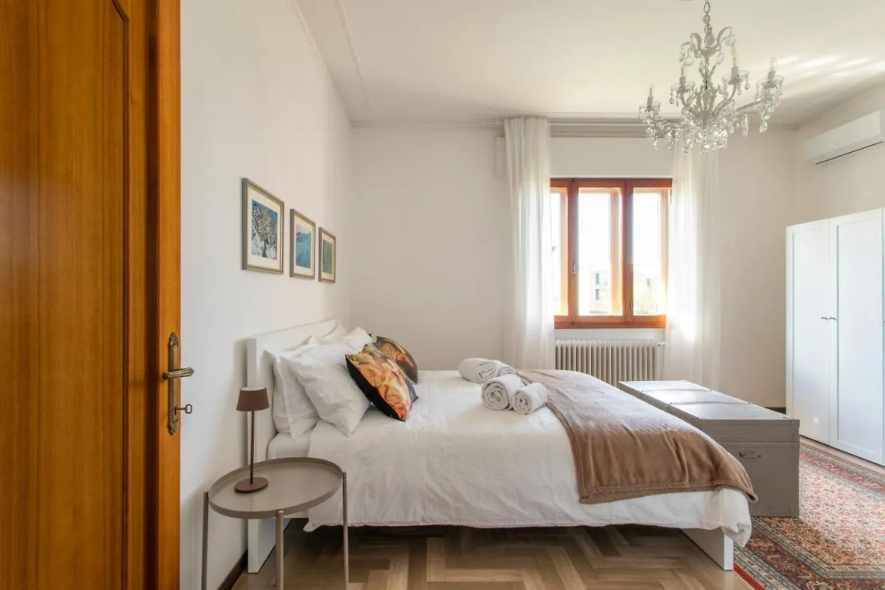 Casa Cairoli Villa Mira 0*,  Italy