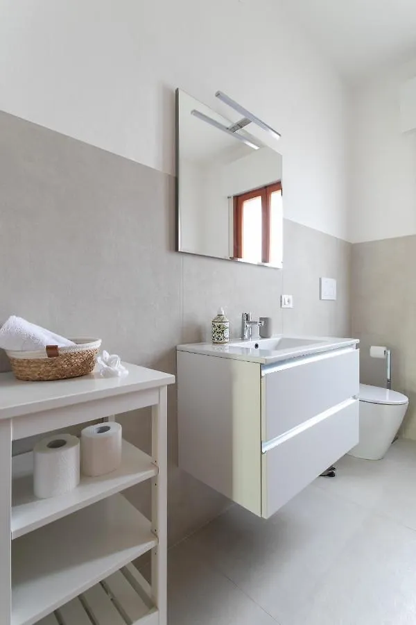 Casa Cairoli Villa Mira 0*,